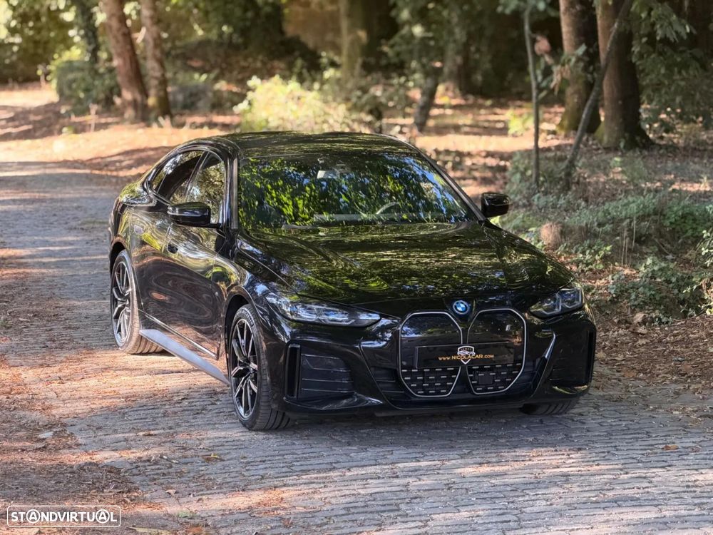 BMW i4 eDrive40 Desportiva M - 3
