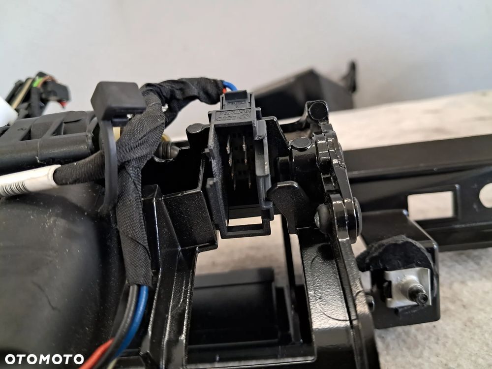 Winda Monitora Wyświetlacza Audi A6 C7 A7 Europa - 3