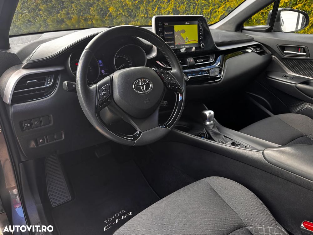 Toyota C-HR Business-Edition - 24