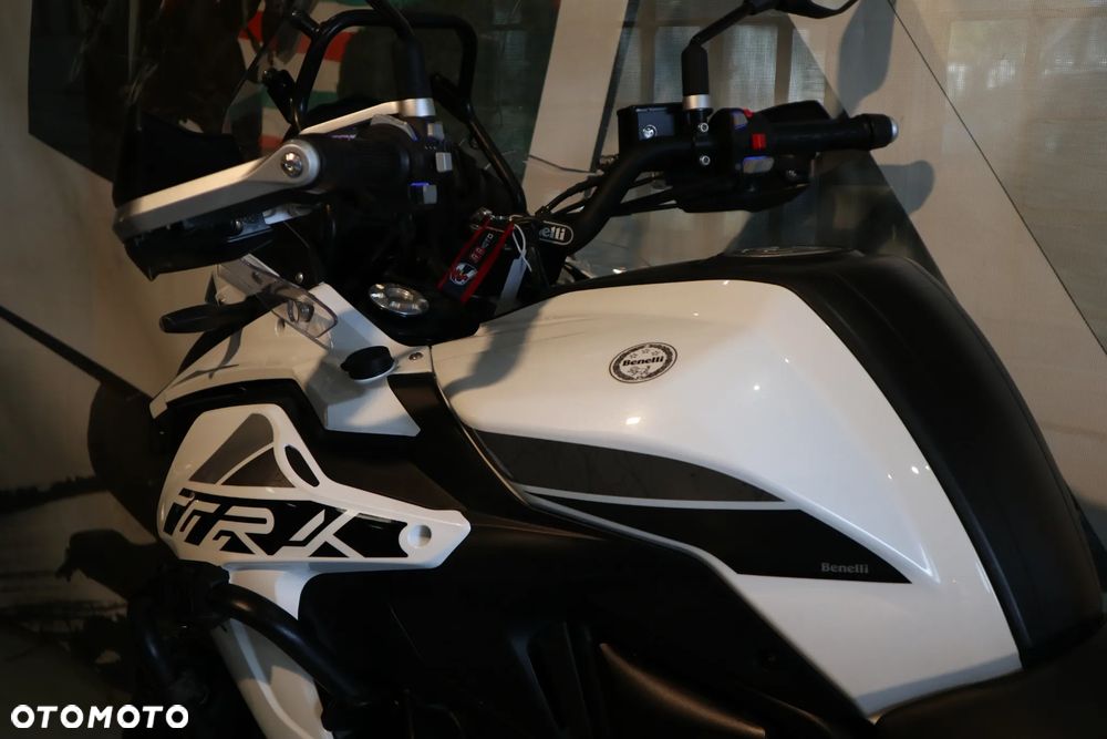 Benelli TRK 502X - 19
