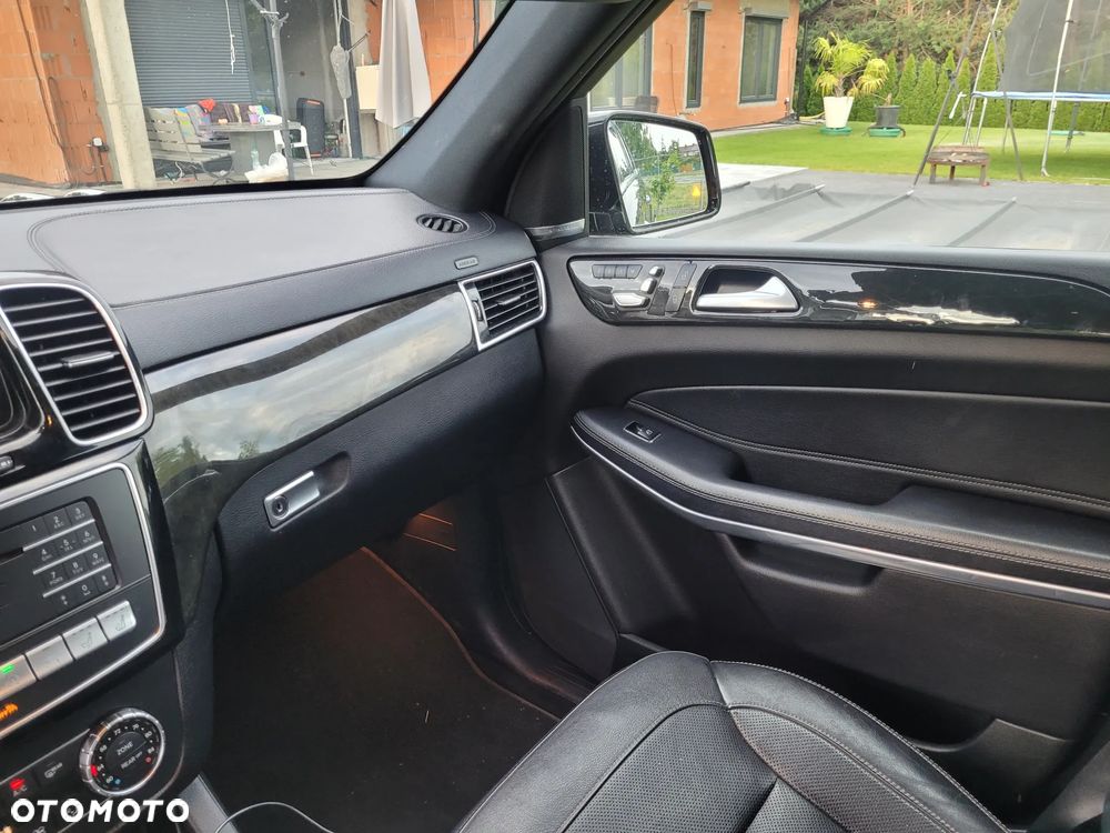 Mercedes-Benz GLS 500 4Matic 9G-TRONIC AMG Line - 11