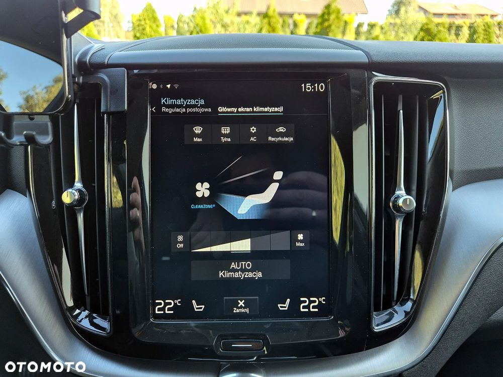 Volvo XC 60 D4 Momentum Pro - 23