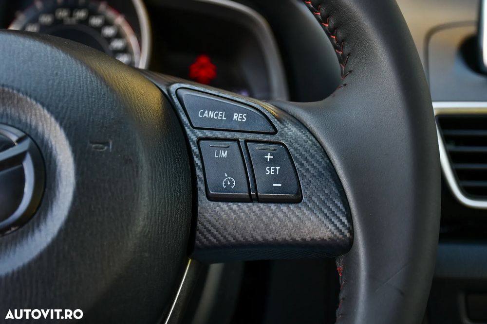 Mazda 3 SKYACTIV-G 120 NAKAMA - 15