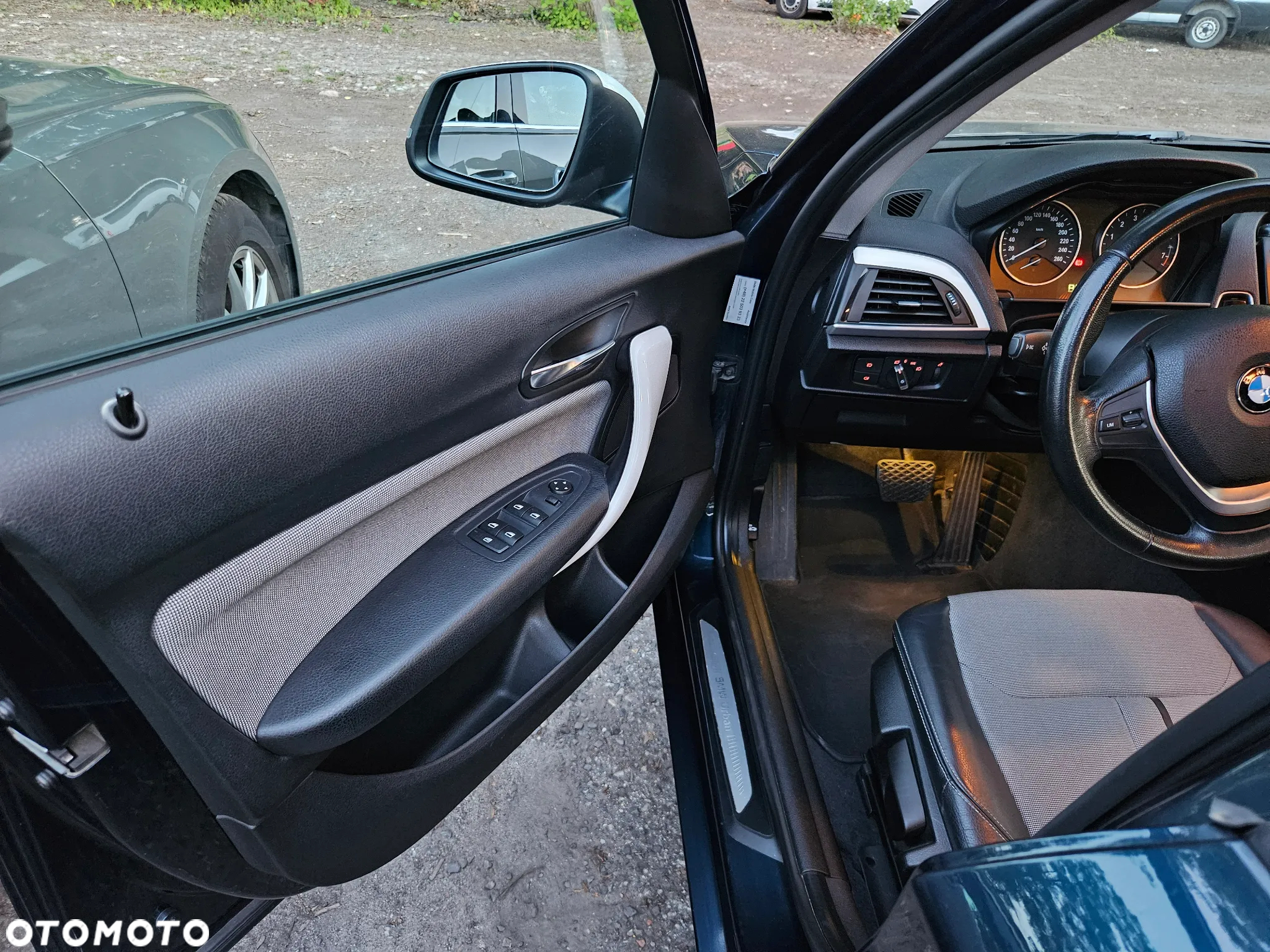 BMW Seria 1 - 18