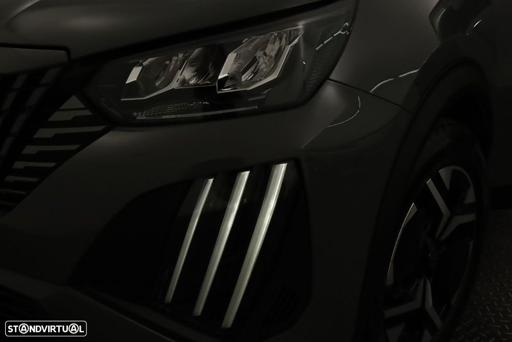 Peugeot 2008 1.2 PureTech Allure - 6