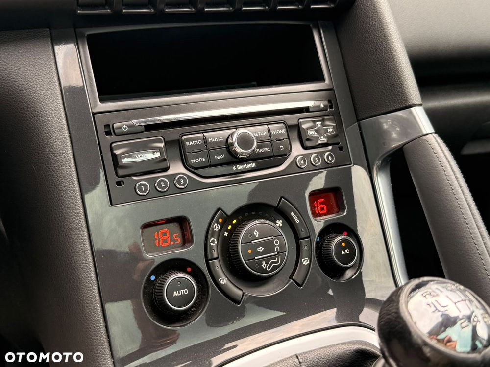 Peugeot 3008 1.2 PureTech Active - 19