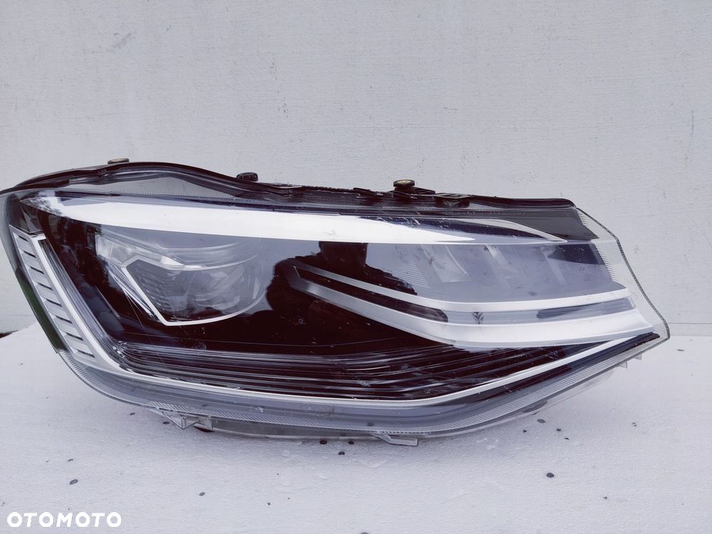 Lampa LED prawa Vw Caddy 5 2k8941036f - 1