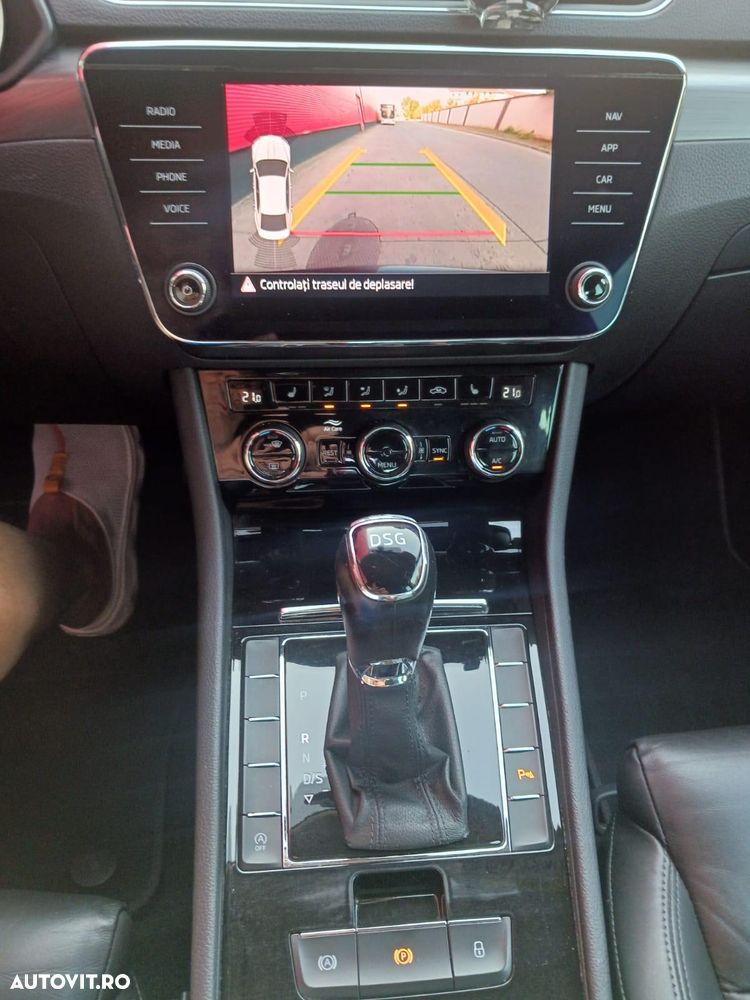 Skoda Superb 1.6 TDI DSG Style - 3