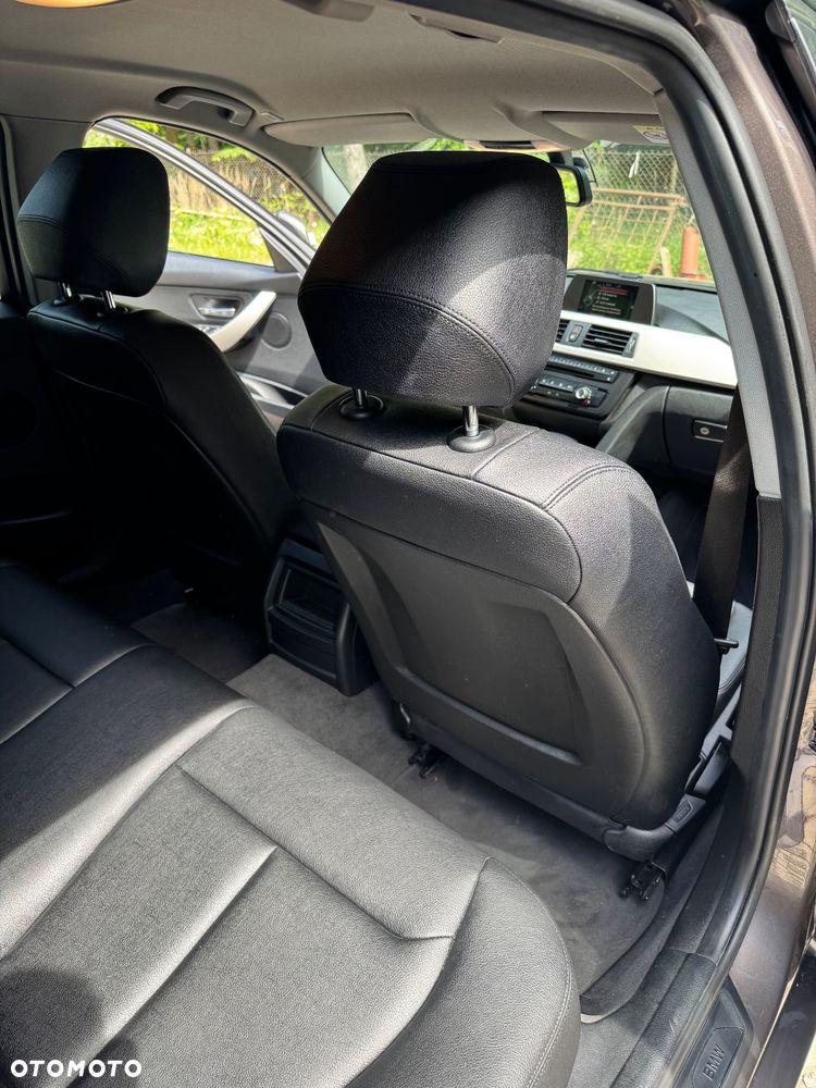BMW Seria 3 316d - 32