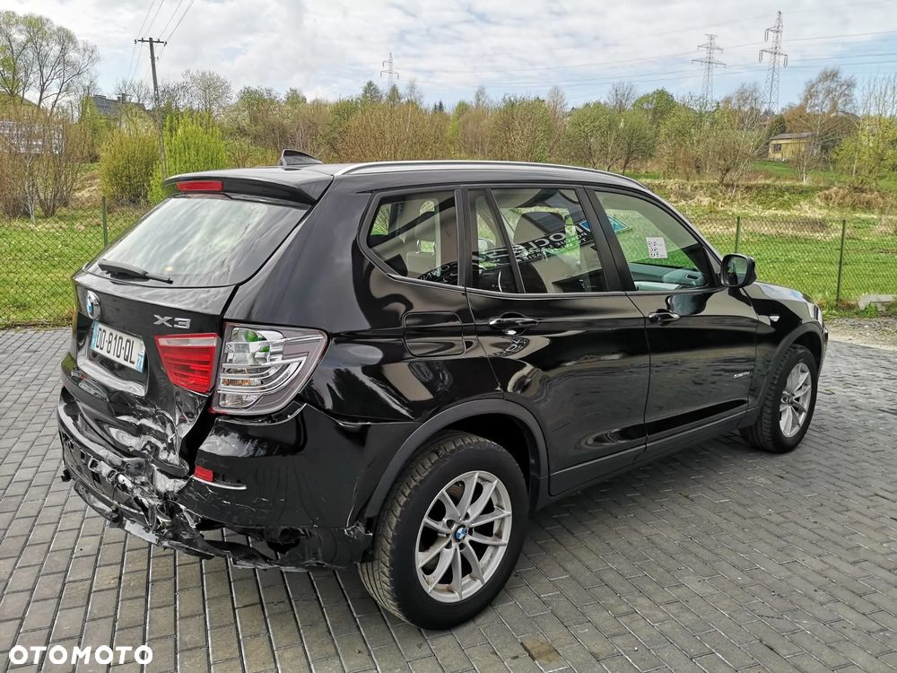 BMW X3 sDrive18d - 11