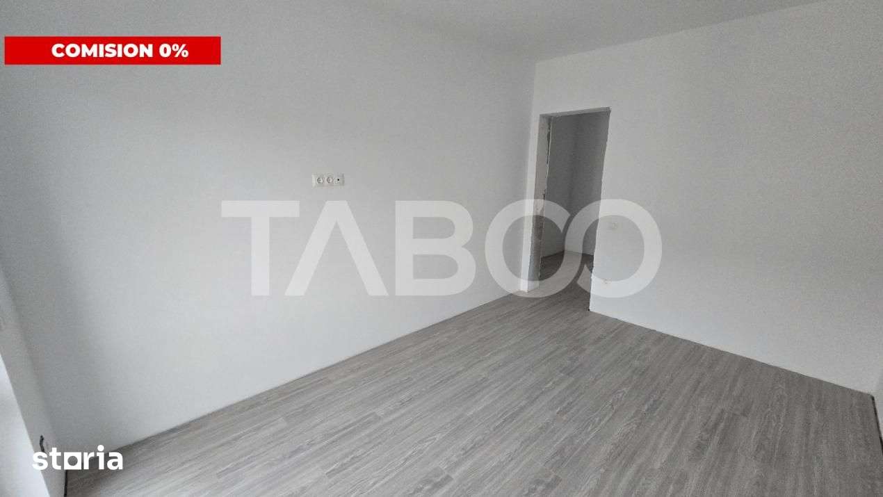 Apartament 3 camere balcon si loc parcare 2 bai Doamna Stanca Sibiu — fotografia 1