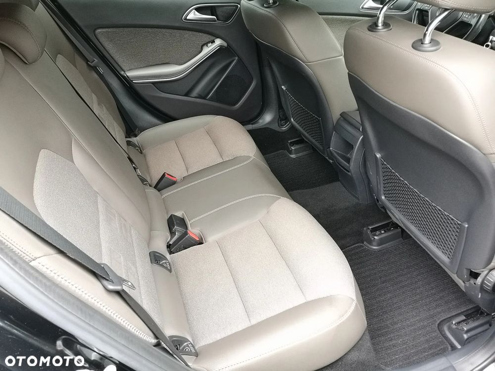 Mercedes-Benz GLA 200 (CDI) d 7G-DCT Style - 30