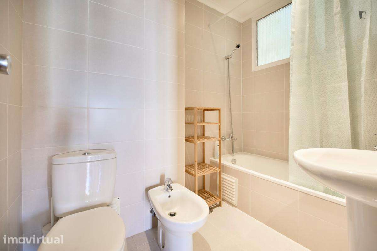 Quarto - localizado em Alvalade Lisbon - Grande imagem: 5/43