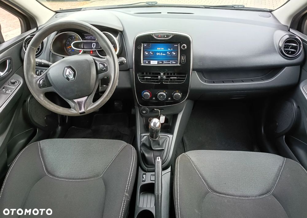 Renault Clio - 8