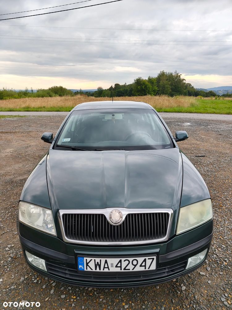 Skoda Octavia 1.6 Ambiente - 5