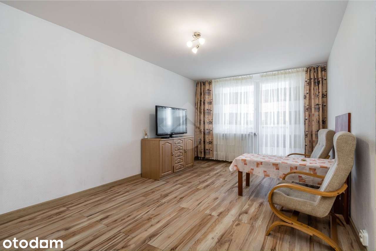 Przestronne dwupokojowe mieszkanie z widokiem na panoramę Kurdwanowa