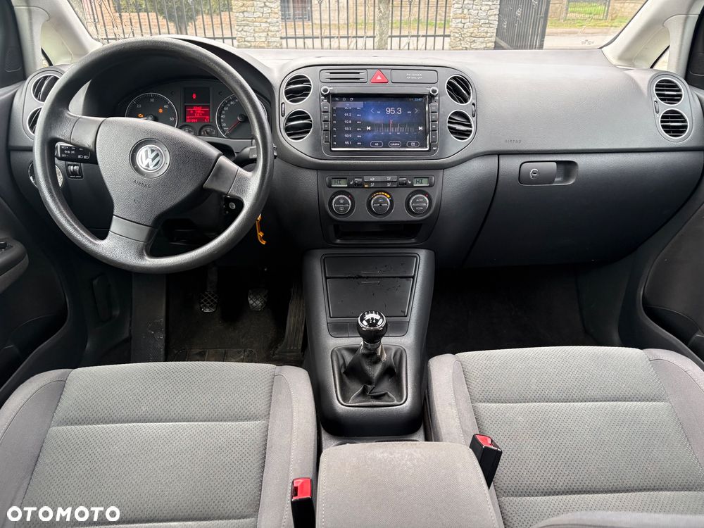 Volkswagen Golf Plus - 10