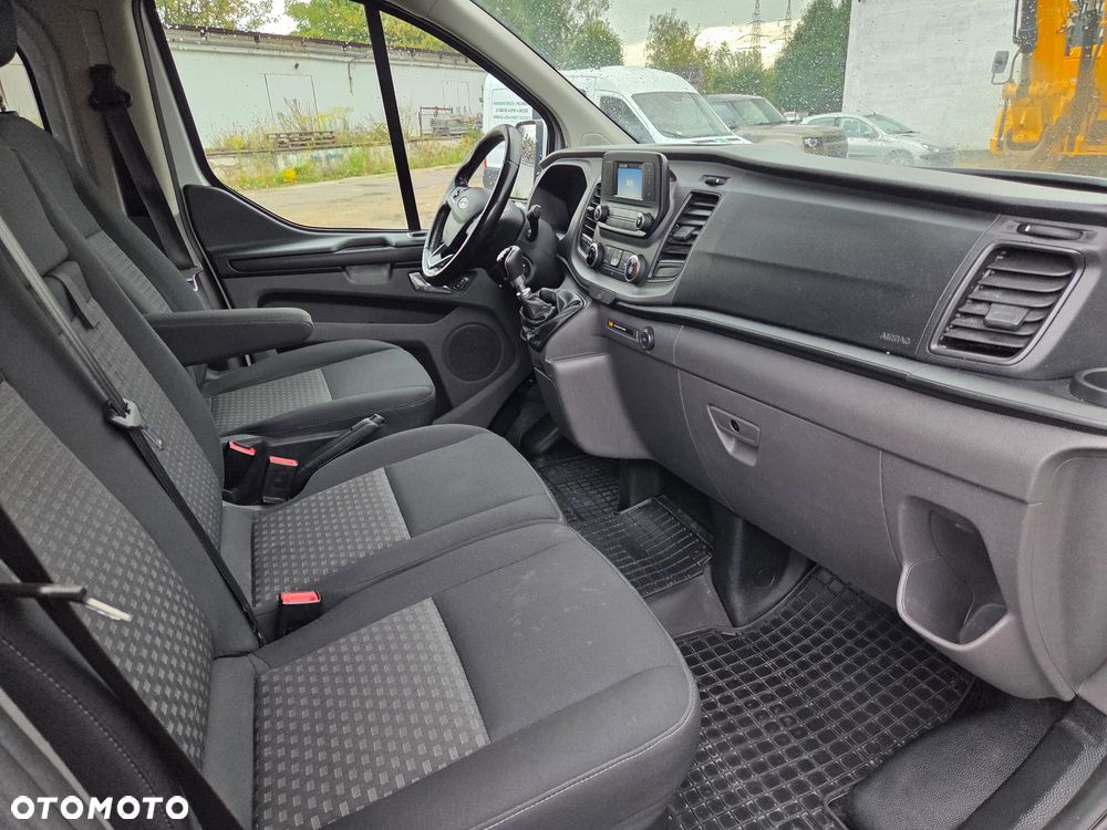 Ford Transit Custom 290 L2H1 Limited - 10
