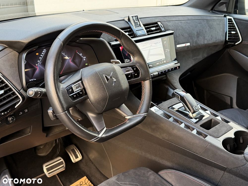 DS Automobiles DS 7 Crossback 1.6 PureTech Performance Line + - 29