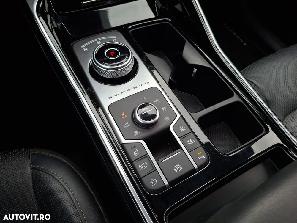Kia Sorento - 33