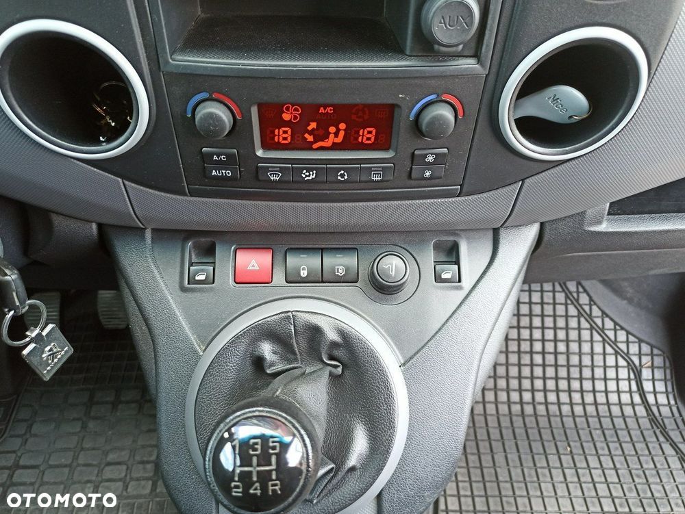 Peugeot Partner - 11