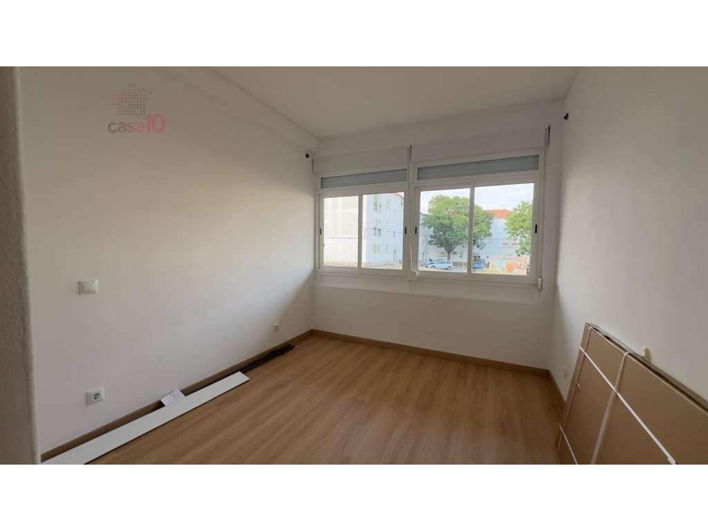 Apartamento T2 para Arrendamento | Tapada do Ramalho - Évora - Grande imagem: 5/11