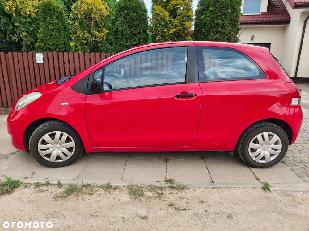 Toyota Yaris - 4