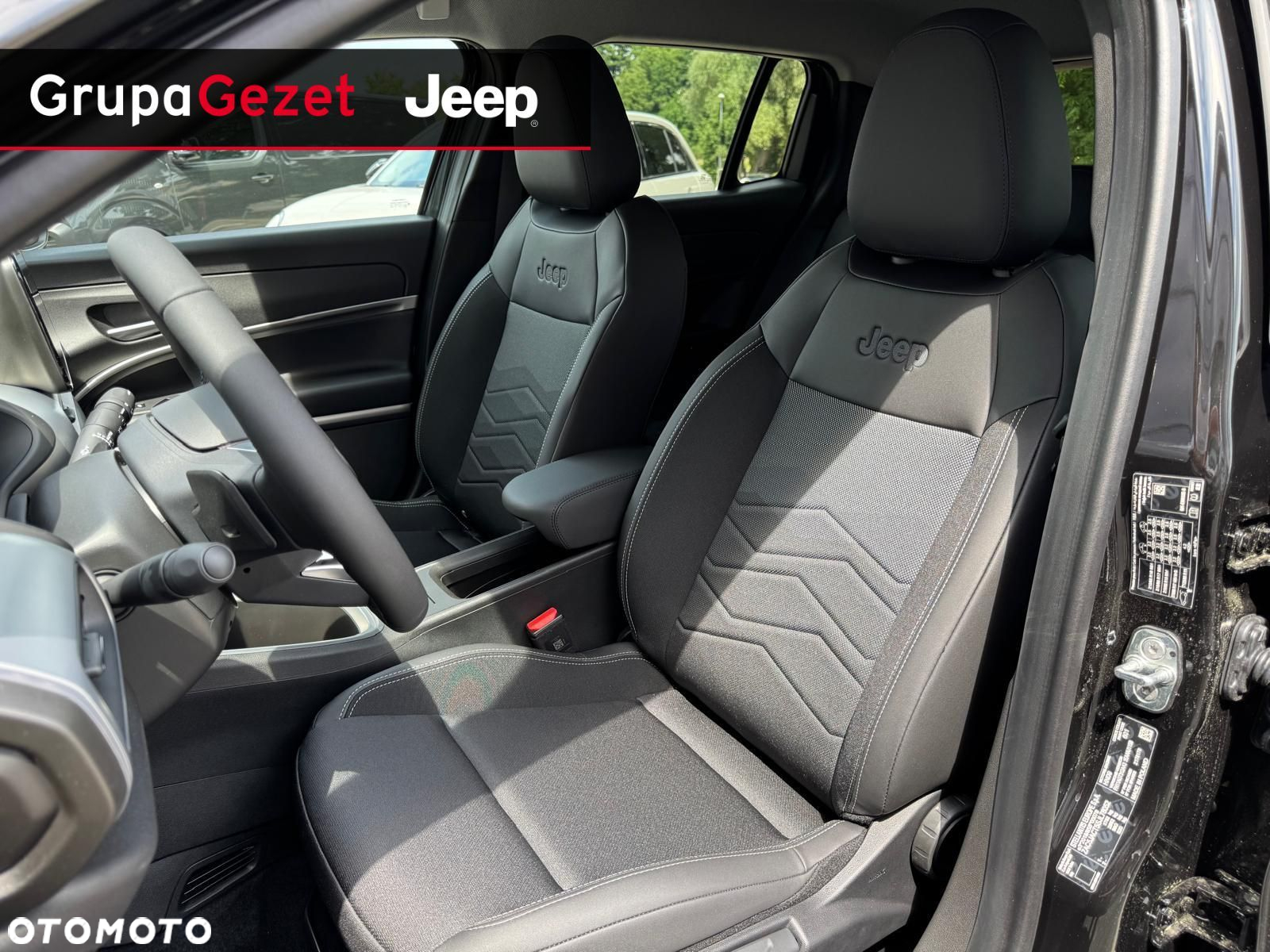 Jeep Avenger - 10