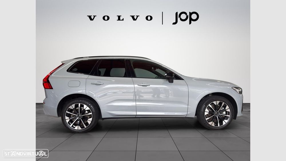 Volvo XC 60 2.0 T6 PHEV Plus Dark AWD - 8