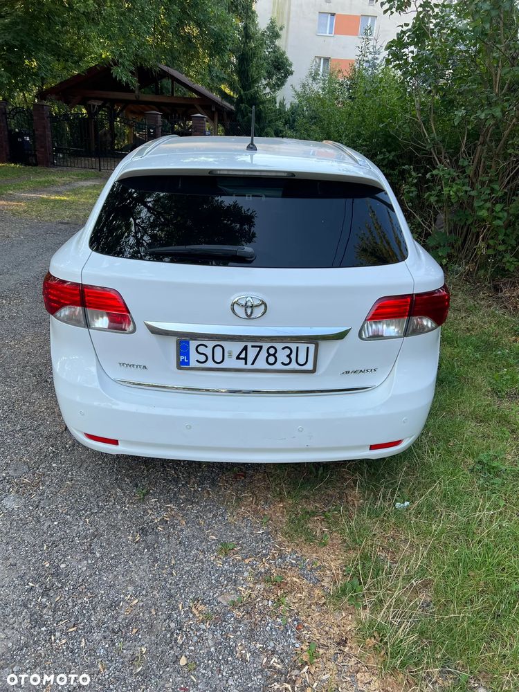 Toyota Avensis 1.8 Sol EU5 MS - 3