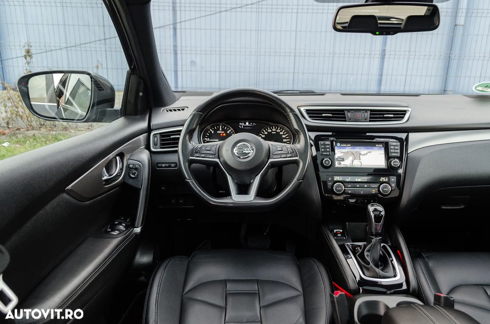 Nissan Qashqai 1.6 DCI Xtronic TEKNA+ - 16
