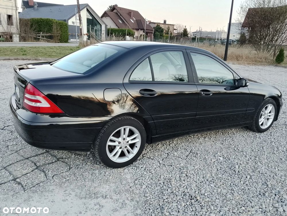 Mercedes-Benz Klasa C 180 Kompressor Avantgarde Starline - 12