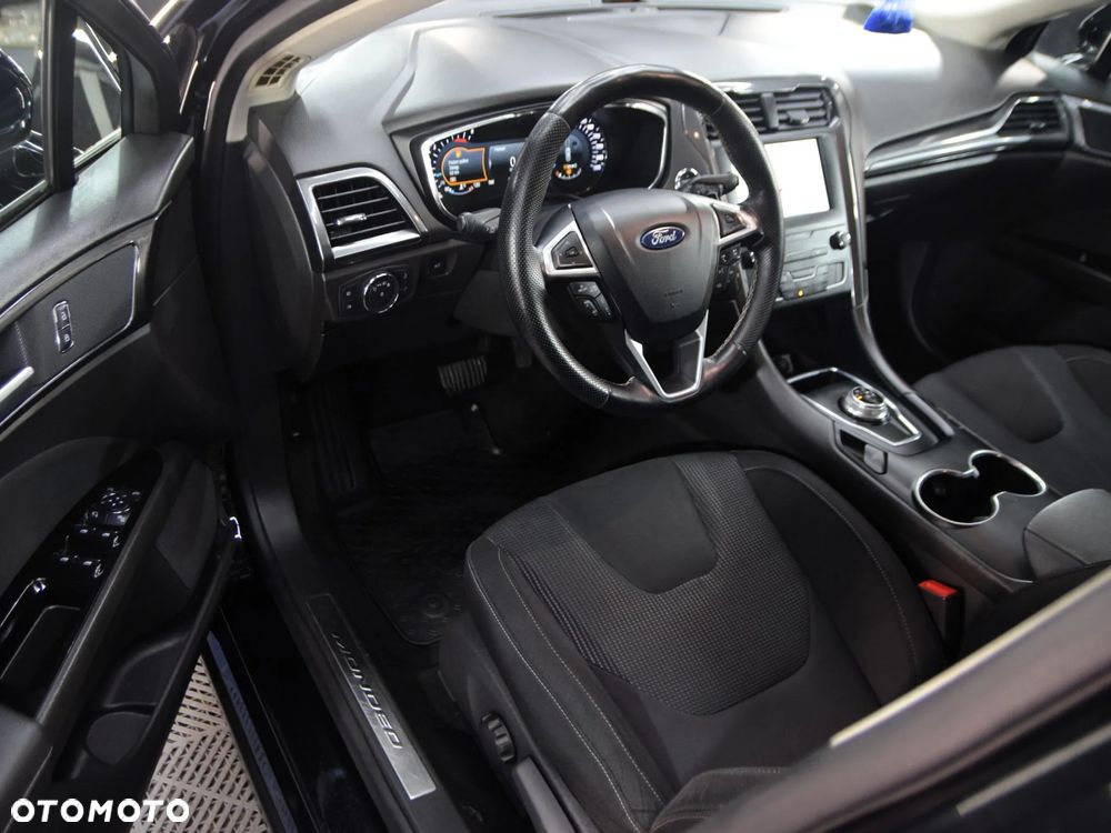 Ford Mondeo 2.0 TDCi Titanium PowerShift - 18