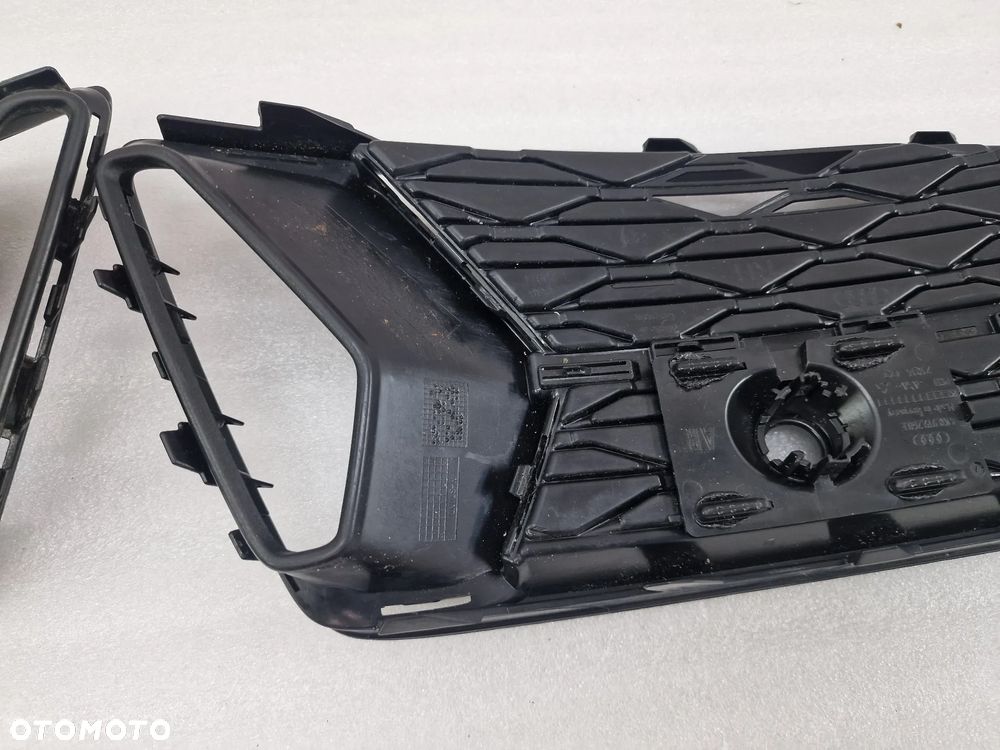 AUDI A6 C8 4K0 18- LEWA / PRAWA KRATKA BOCZNA ZDERZAKA PRZEDNIEGO PRZÓD NA PDC , NR 4K0807681D / 4K0807647D / 4K0807682D / 4K0807648D , NR AUKCJI E/8 - 8