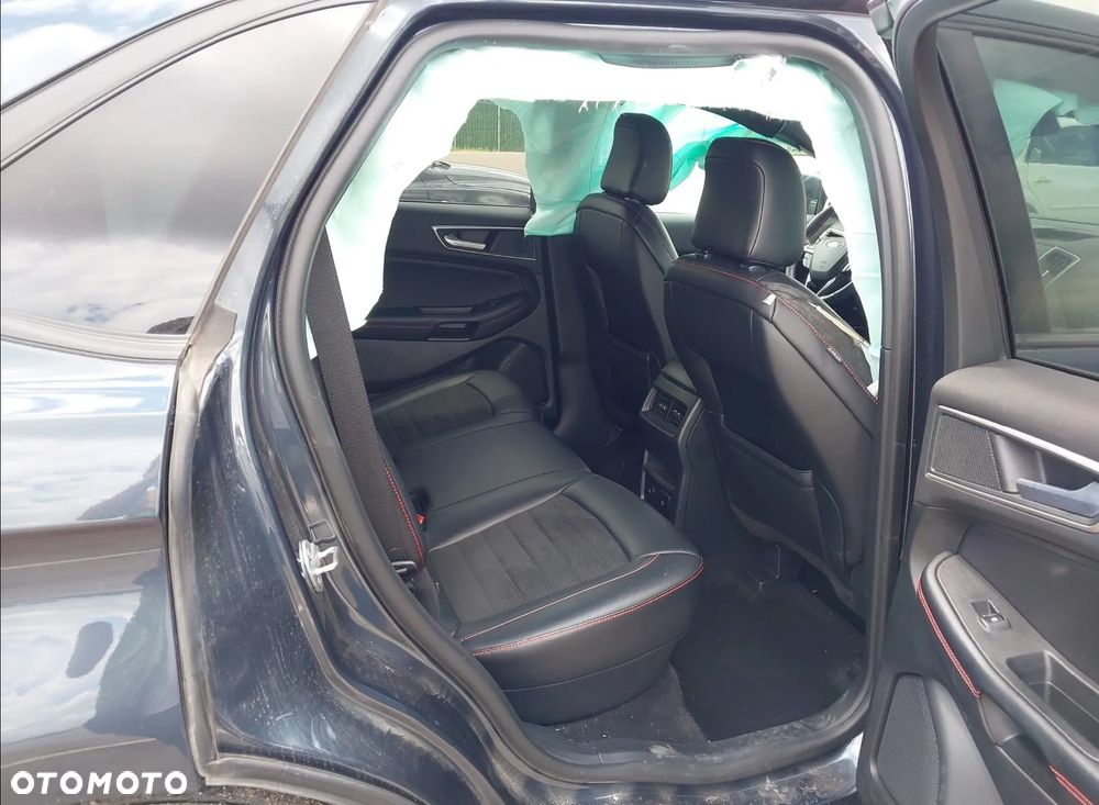 Ford Edge - 11