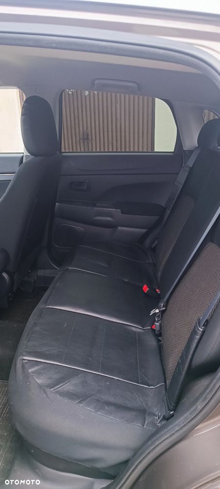 Mitsubishi ASX 1.6 Inform - 19