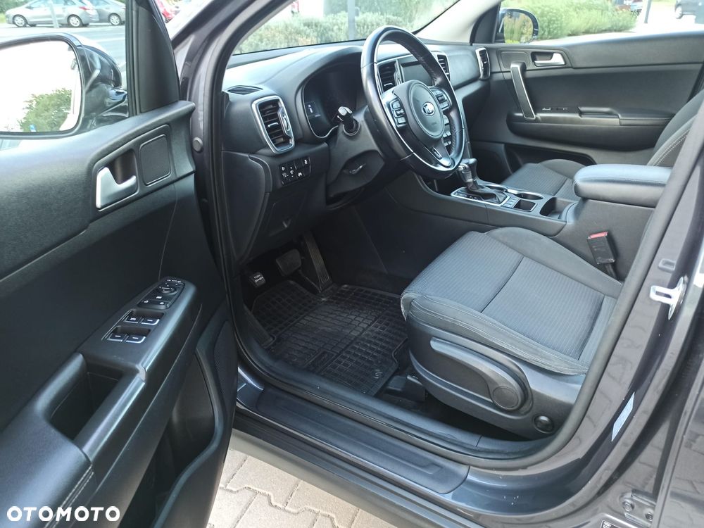 Kia Sportage 1.7 CRDI 2WD ISG Dream-Team Edition - 9