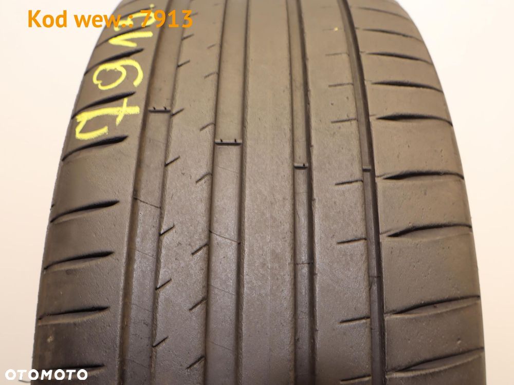 Michelin Pilot Sport 4 - 245/45 R19 - 2