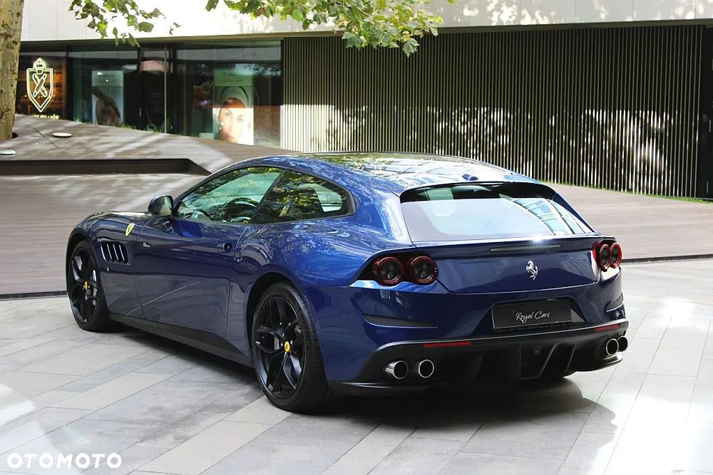 Ferrari GTC4Lusso - 3