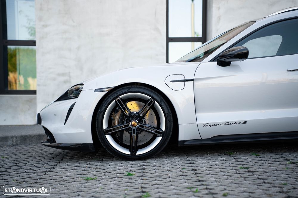 Porsche Taycan Sport Turismo Turbo S - 9