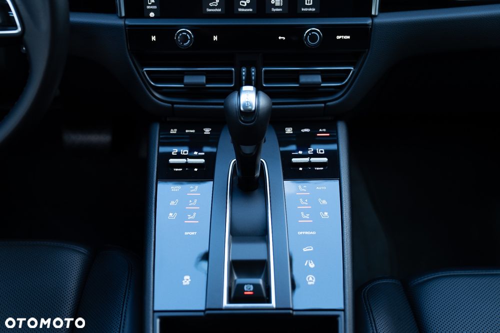 Porsche Macan Standard - 19
