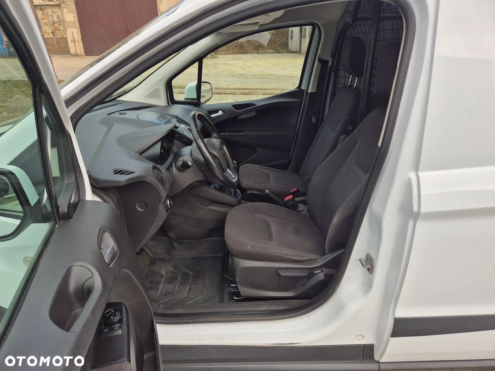 Ford TRNSIT COURIER - 12