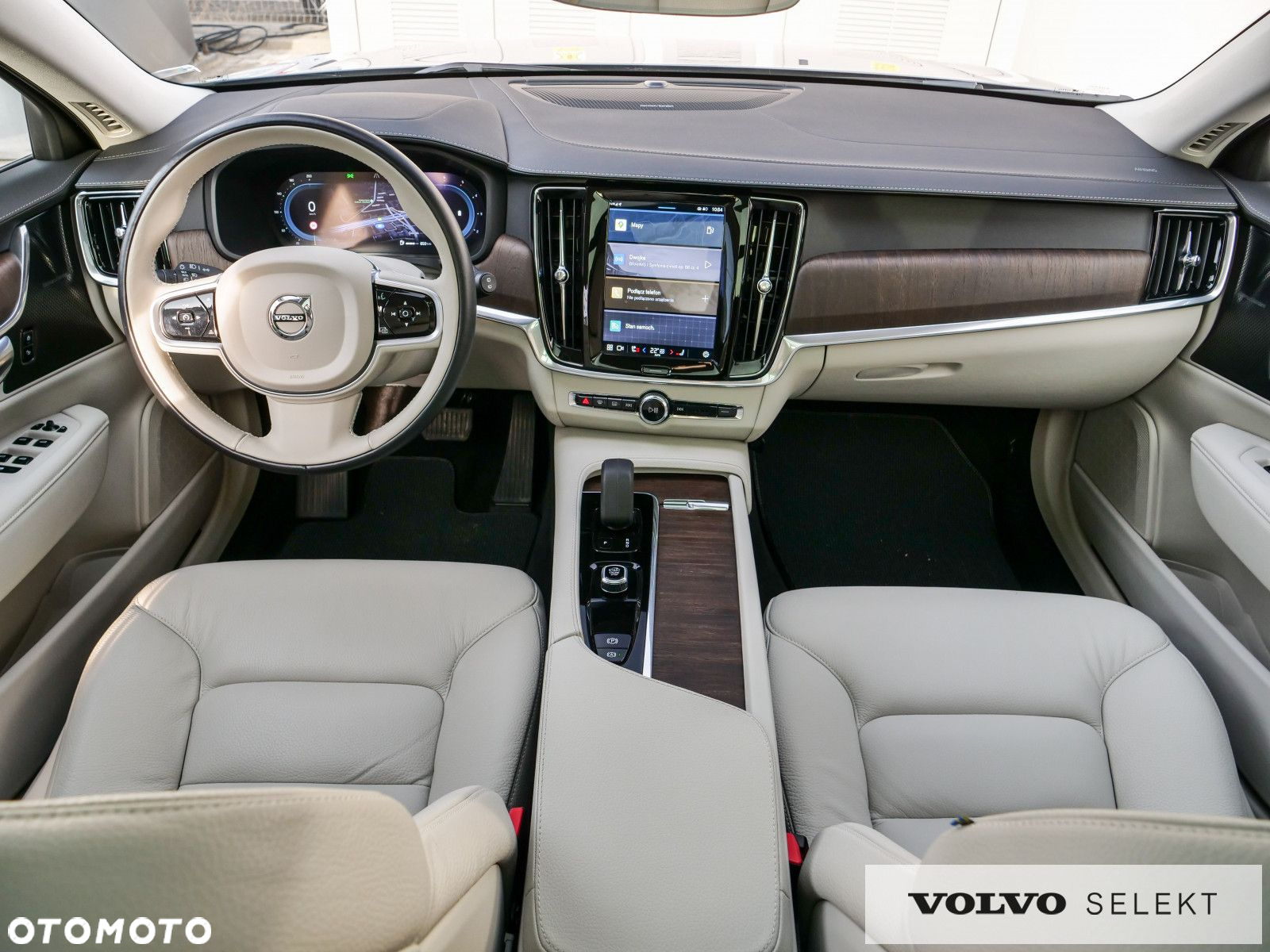 Volvo V90 Cross Country - 21