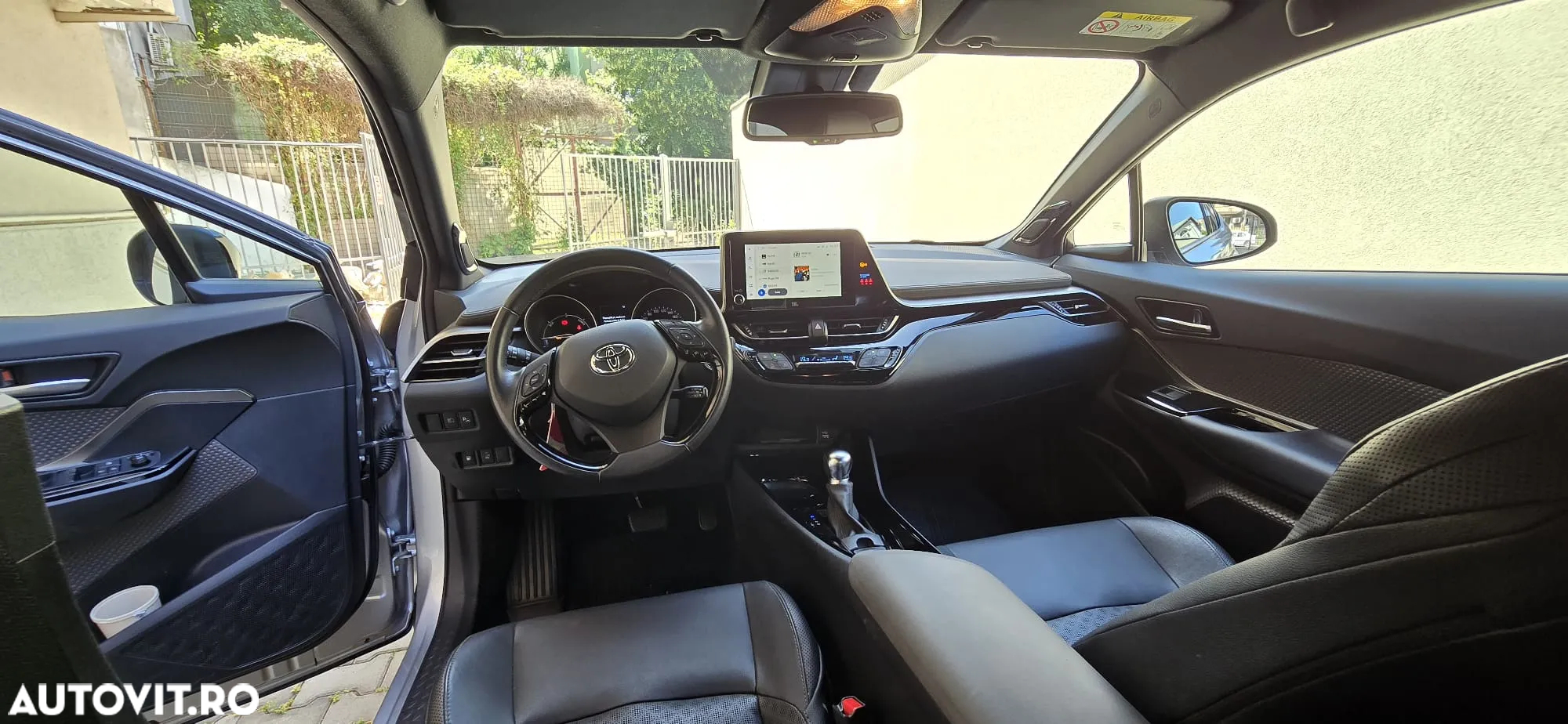 Toyota C-HR 2.0 HSD 184 CP 4x2 CVT Classy Bi-Tone - 2