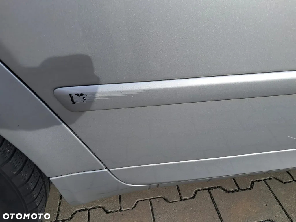 Audi A4 Avant 2.0 TDI DPF multitronic - 13