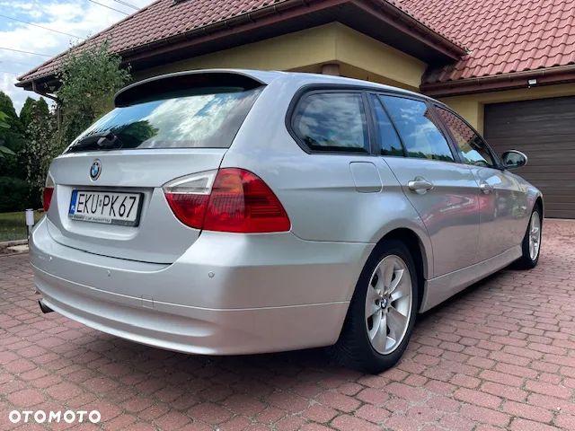 BMW Seria 3 318i - 6
