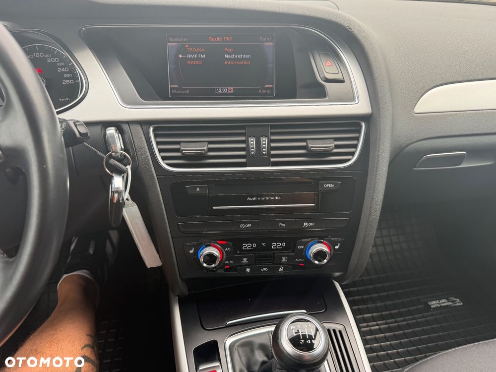 Audi A4 Avant 2.0 TDI DPF clean diesel quattro S line Sportpaket - 35