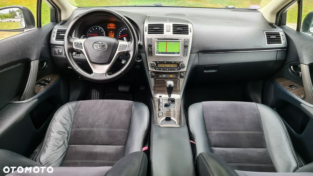 Toyota Avensis - 6