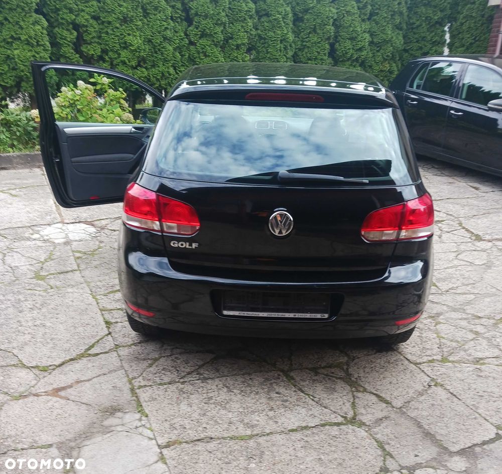 Volkswagen Golf - 2