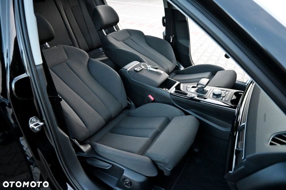 Audi A4 Avant 2.0 TDI ultra S tronic sport - 29